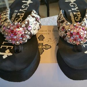 Gypsy soule sandals